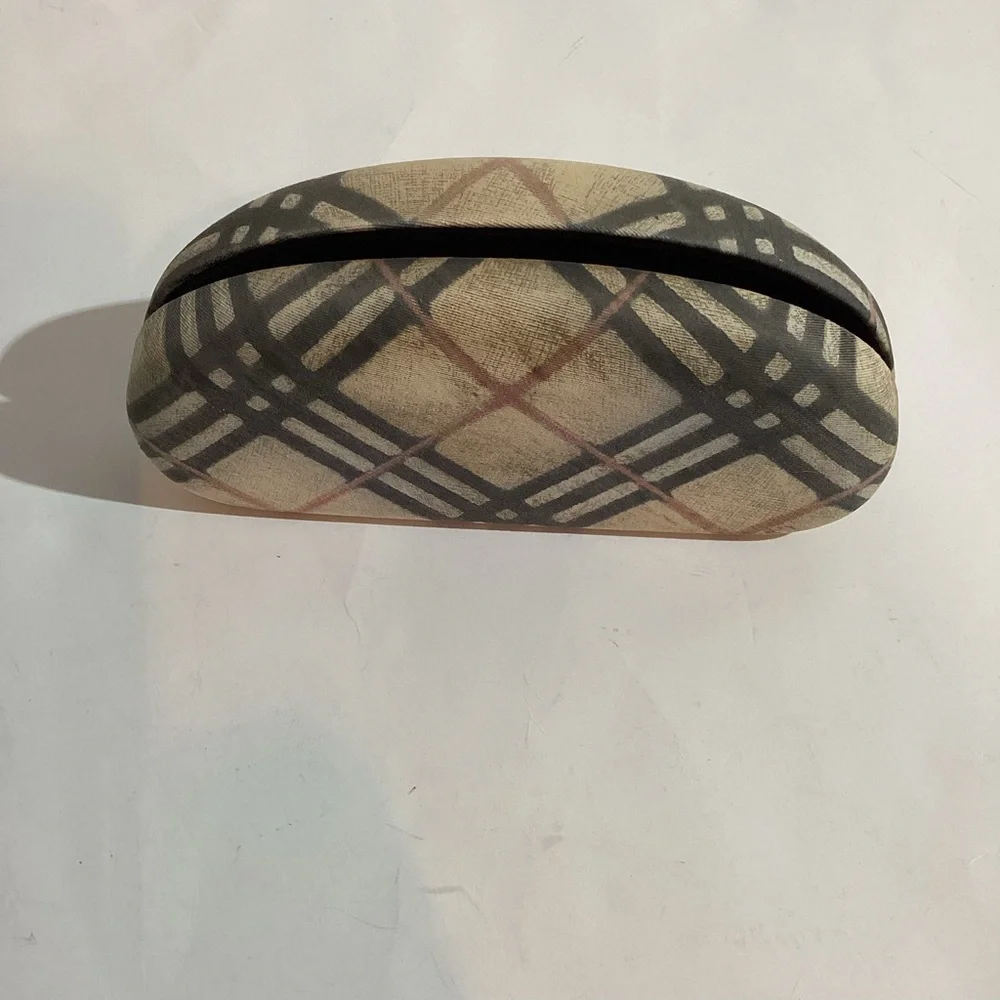 Burberry Original Clamshell Sunglass Case,iconic signature plaid, made in Italy - Picture 2 of 12